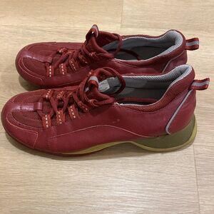 Bakers Wimbledon Red Women’s Leather shoes Size 7